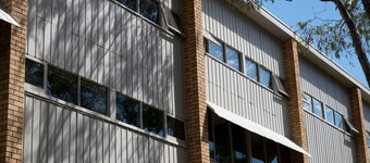 New to VRBO: Sun-filled APT | 2 mins to Legacy Park!