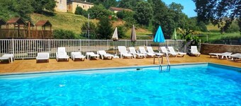 ZEcamping 3* parc aquatique toboggans dog friendly locatif TV 27m2