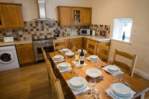 Private kitchen - The Dairy (Sleeps 8-10) (Pembroke)