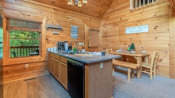 Cabin, Multiple Beds, Hot Tub | Private kitchen | Fridge, microwave, oven, stovetop