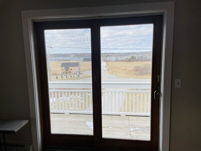 RIVER HOUSE. Cozy Maine home.  River view.  Minutes from ocean, lighthouses. 