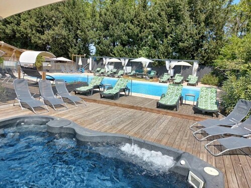 Camping 4 étoiles - Piscine  - eehfaa