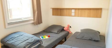 2 bedrooms