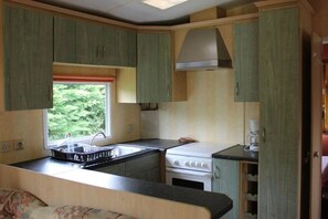 Fridge, microwave, stovetop, toaster