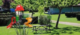 Chalet 3 étoiles - Piscine - eehgfc