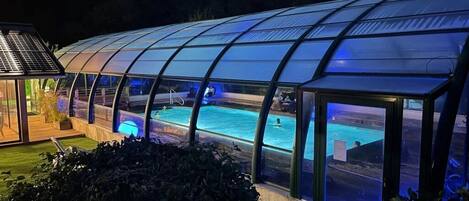 Piscine couverte, piscine chauffée