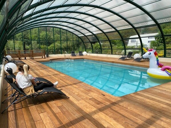 Piscine couverte, piscine chauffée