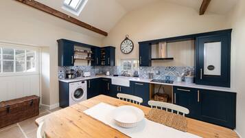 Ferienhaus | Eigene Küche | Kühlschrank, Mikrowelle, Ofen, Herdplatte