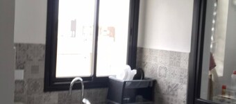 Appartement Luxe, Calme, Propre à 10 Minutes de L'aéroport