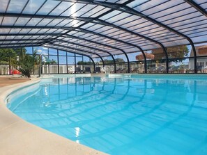 Innenpool, beheizter Pool