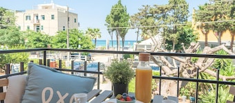 Ponticello sul Mare, Situato di Fronte la Spiaggia con una Fantastica Vista Mare