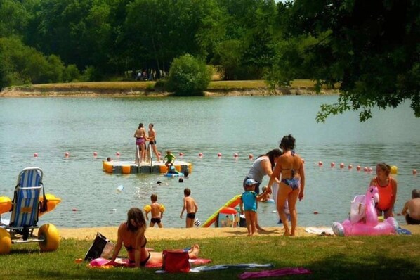 Children's area - Camping 3 étoiles - Piscine - eebebi (Guémené-Penfao)