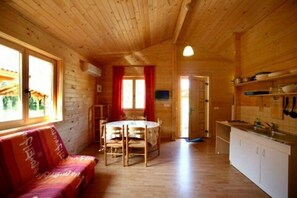 Uklassifisert bilde, 5 av 16, knapp