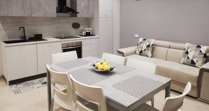 Apartment facing the Aeolian Islands, near Capo D'Orlando and Capo CalavĂ