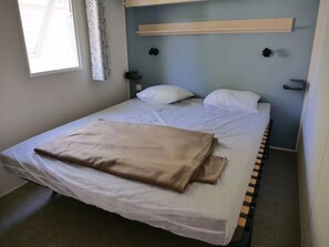 3 bedrooms, WiFi