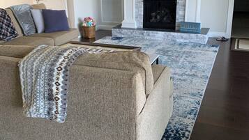 TV connectée, cheminée