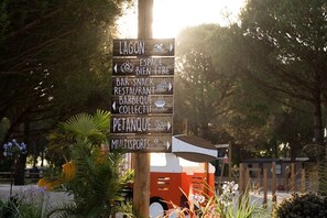 Property grounds - Camping 4 étoiles - Parc aquatique - ef0bbc (Les Mathes)