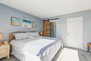 2 bedrooms, iron/ironing board, free WiFi