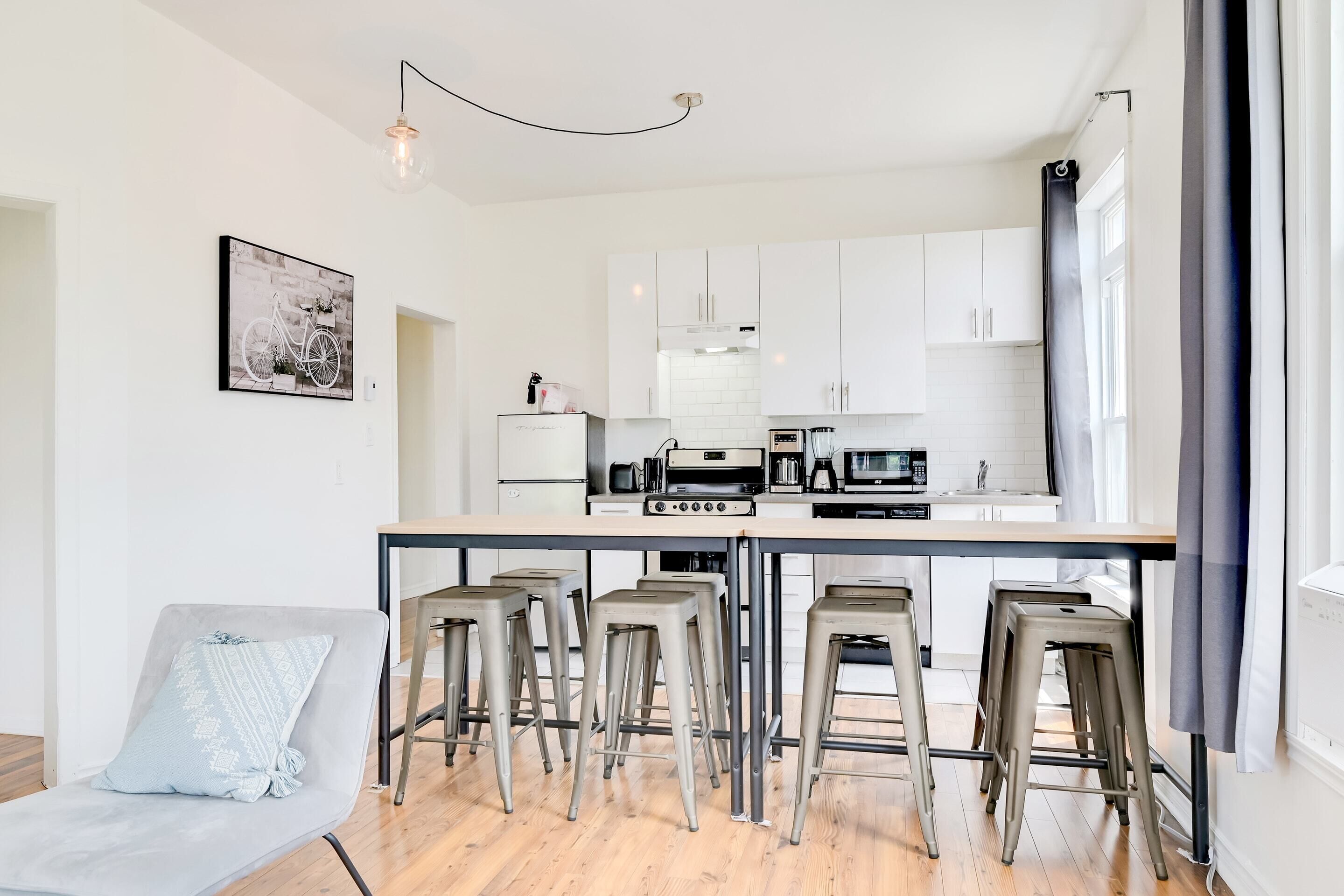 Appartement familial, 3 chambres, balcon | Repas dans la chambre