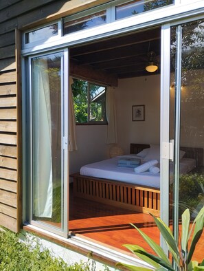 Deluxe Room, Non Smoking, Garden View | 1 bedroom, individually decorated, individually furnished, free WiFi