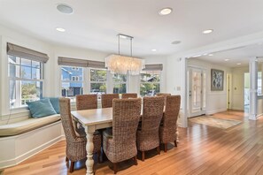 Dining - Pet Friendly 5 Bedroom Bayside Home in Bethany Beach! (Bethany Beach)