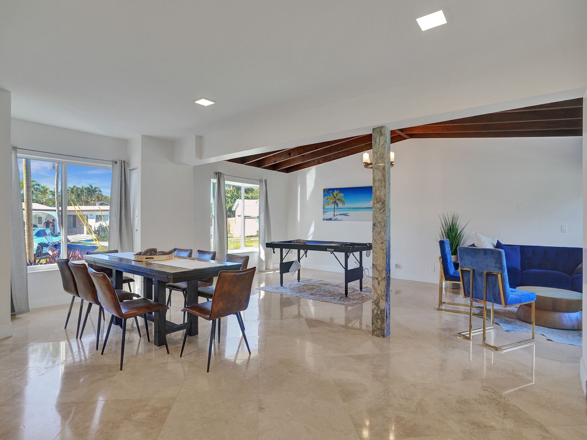 Amazing Aventura area 3/3 Waterfront Property 