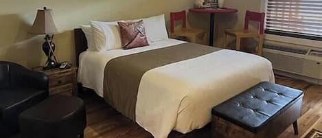 1 slaapkamer, een strijkplank/strijkijzer, wifi, beddengoed