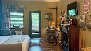 1 habitación, tabla de planchar con plancha, wifi gratis y ropa de cama