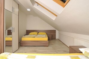 Nhà Duplex tiện nghi đơn giản | Truy cập Internet không dây miễn phí 