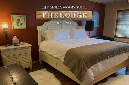 Hollywood Suite - Rm. 204