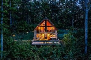 Exterior - Mountain Mist Mountain Cabin (Stanardsville)