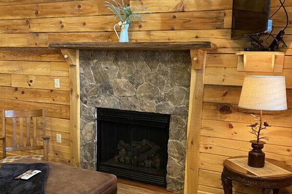 Interior - George-ous Grandview (Stanardsville)