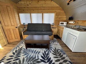 TV - Bamboo Beetle Cabin Pod (Stanardsville)