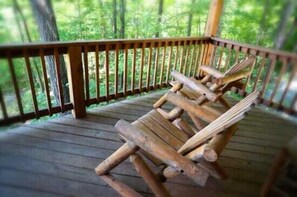 Property grounds - Cabin #4 - Sugar Shack (Stanardsville)