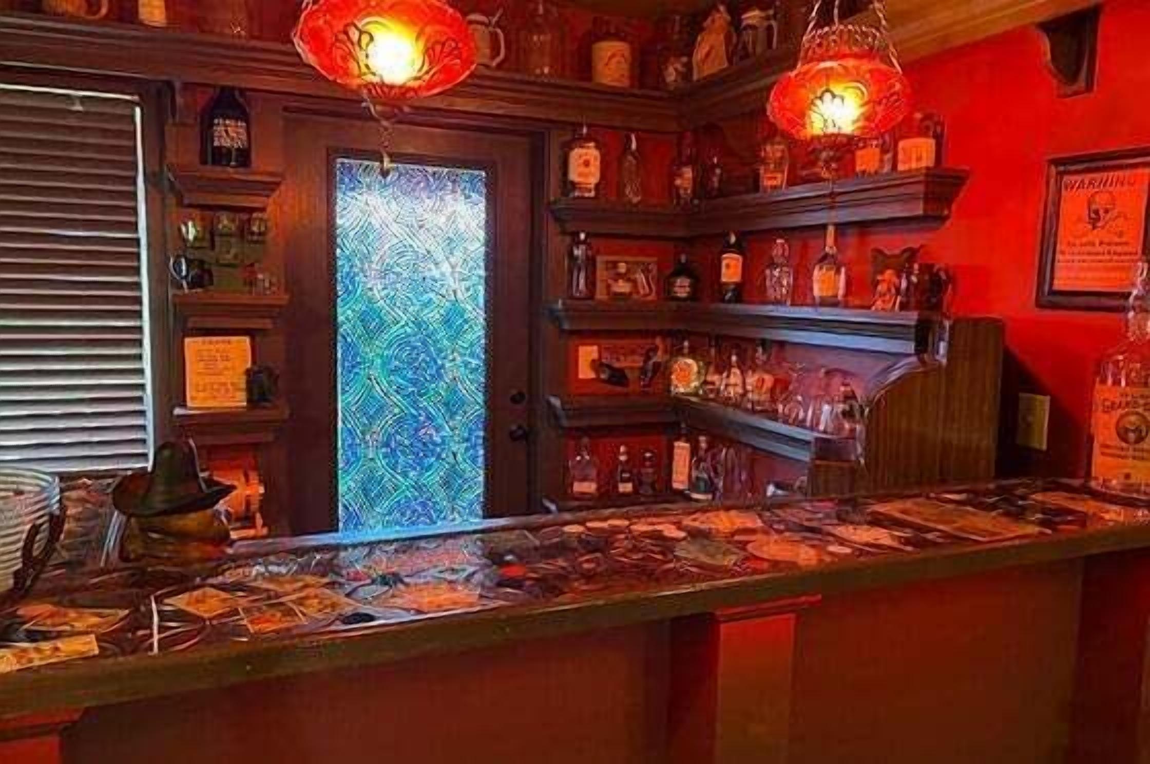 Bar (en la propiedad)