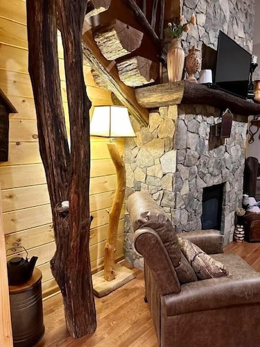 Hundred Acre Woods Rm. 201