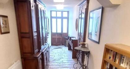 Maison Thomas spacieuse, idéale pour 9 pers.