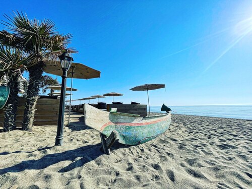 Maison ronde du village des sables, du côté calme à 8 minutes à pied de la plage