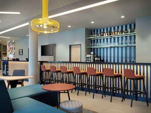 Bar (on property) - Hampton By Hilton Celle (Celle)