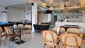 Daily continental breakfast (THB 199 per person)