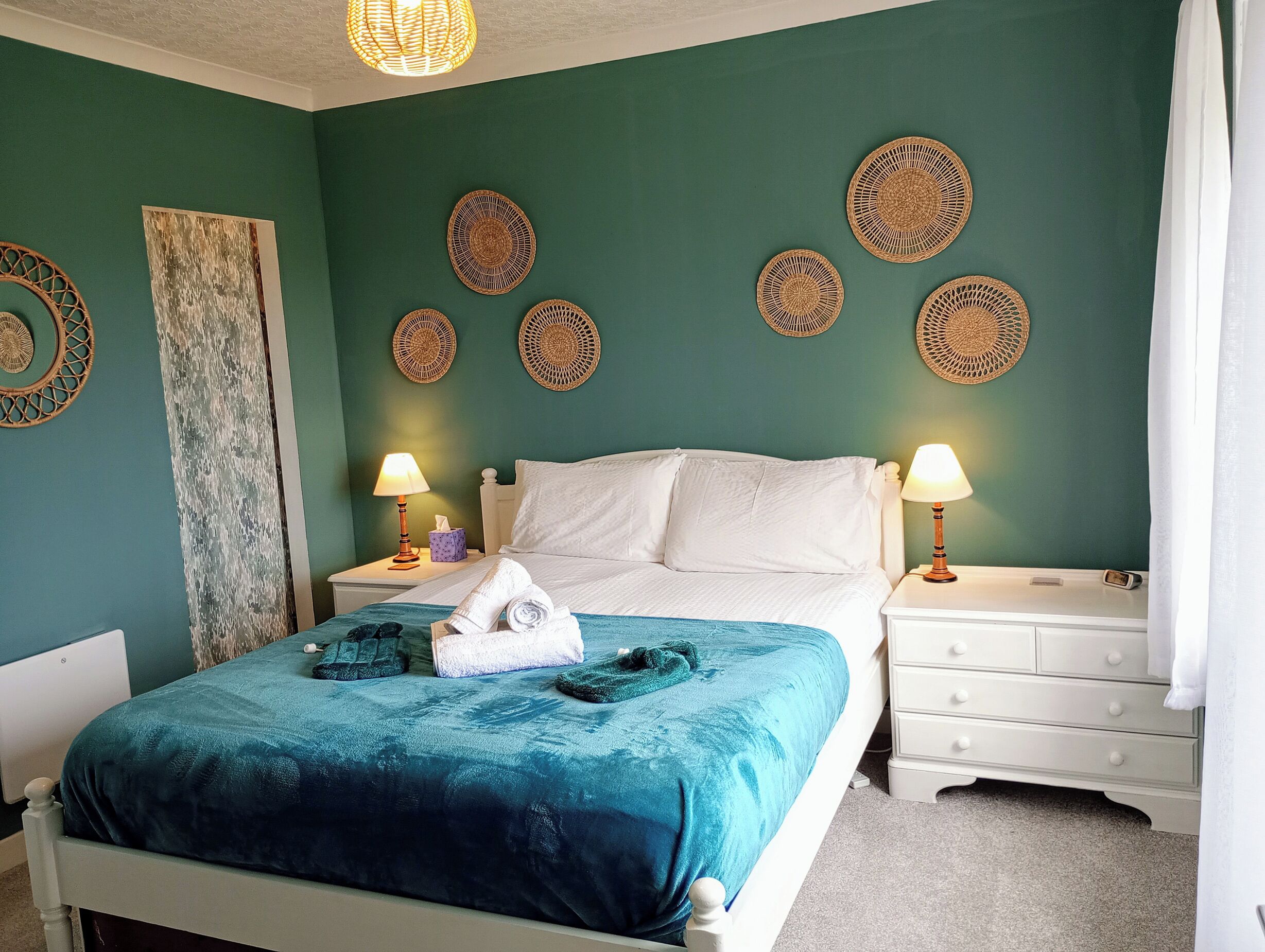 Stuga | 3 sovrum, individuell inredning, unika möbler och gratis wi-fi