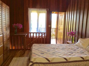 1 bedroom, WiFi, bed sheets - TREE HOUSE PLAYA SAMARA (Playa Samara Guanacaste Province)