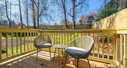Twin Homes - 8 Bedroom Retreat In Central ATL