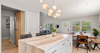 Twin Homes - 8 Bedroom Retreat In Central ATL