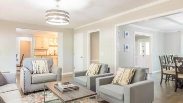 Rumah | 5 kamar tidur dan internet