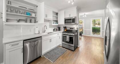 Beautiful Large Newly Renovated 5 Bedroom House