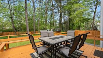 Rumah | 4 kamar tidur, setrika/meja setrika, dan internet