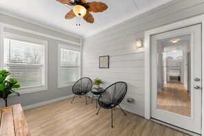 House | 4 bedrooms, Internet - City Oasis With Hot Tub Group-friendly (Atlanta)
