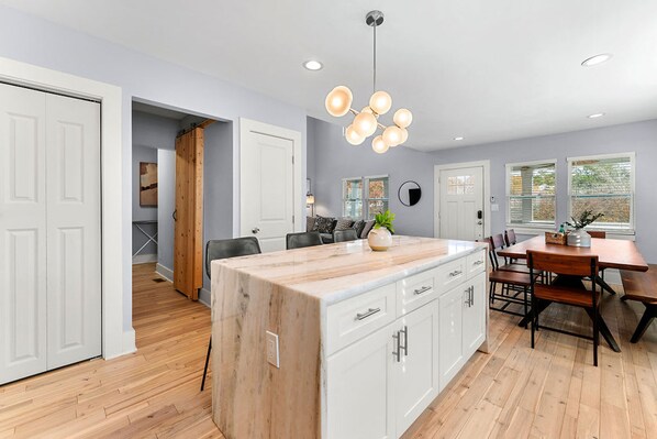 独立别墅 | 4 多间卧室、高速上网