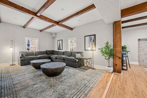 獨棟房屋 | 6 間臥室、書桌、熨斗/熨衣板、網路服務